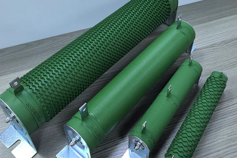 I resistori ceramici ad alta potenza offrono una dissipazione del calore superiore per la trazione e l'energia rinnovabile
